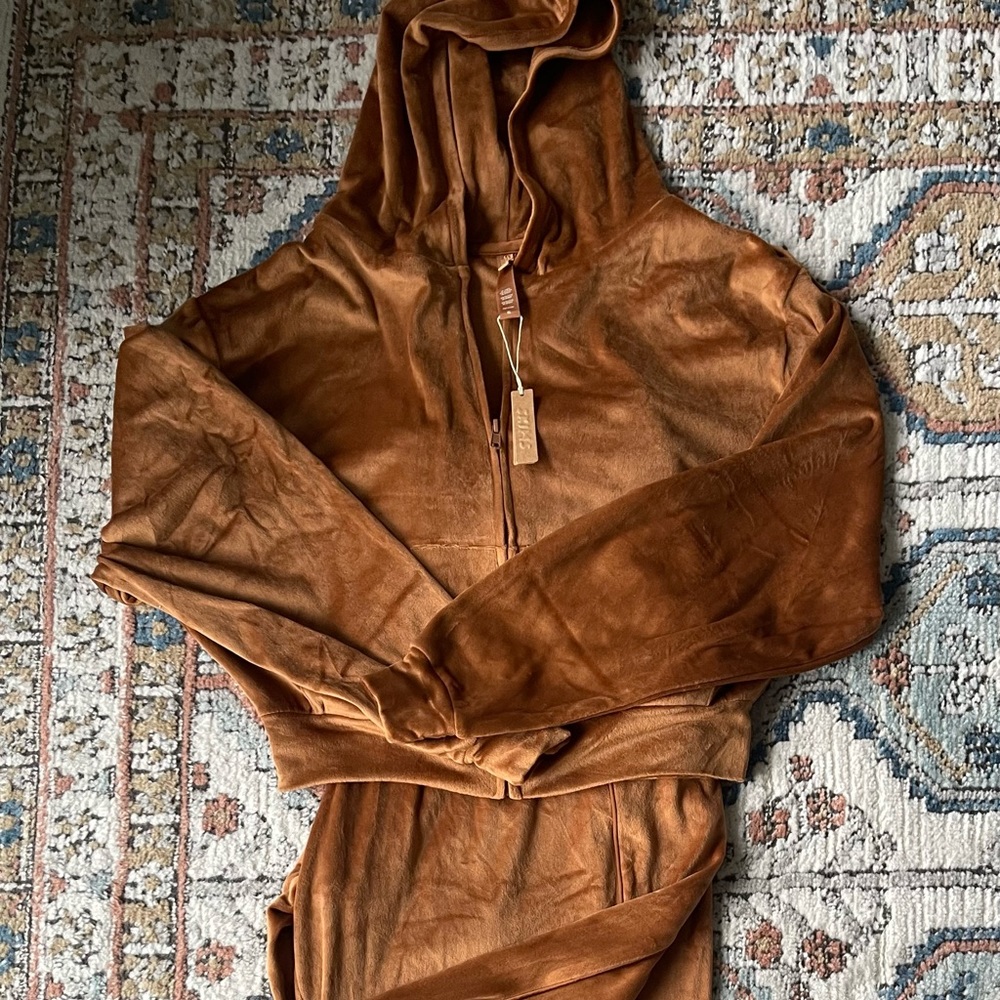 SKIMS Velour Track Suite-Never Worn